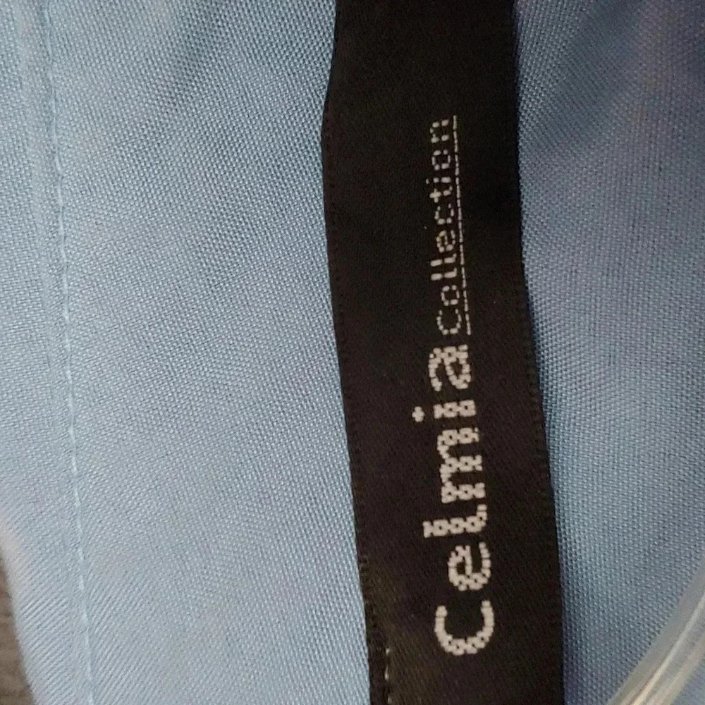 Women's Blouse - Picture 5 of 9